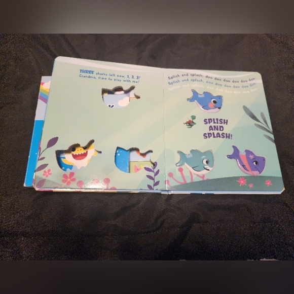 Baby Shark Books - Set of (2). Meet Baby Shark &‎ Hide and Seek. Like New. - Picture 8 of 11